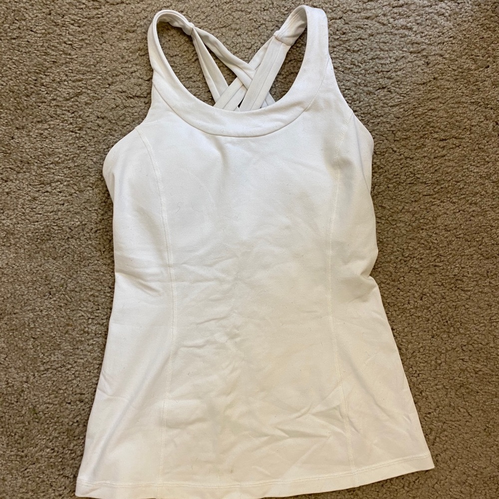 Lululemon top.